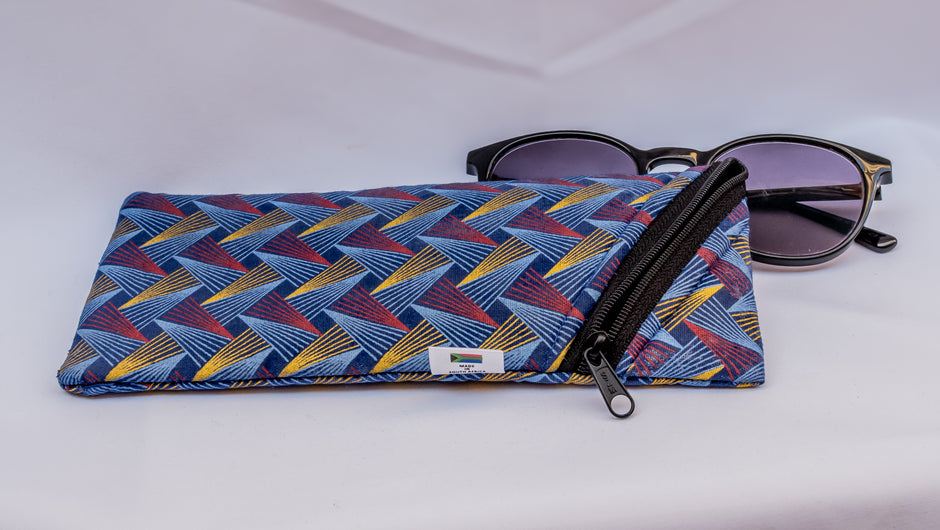 Geometric Zip-Up Shweshwe Sunglasses Case